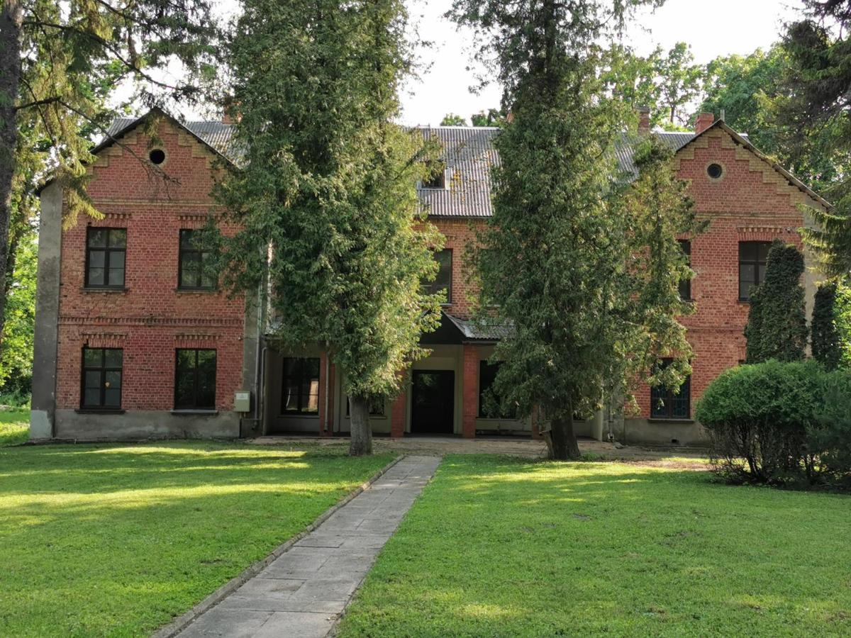 Hotel Karklu Muiza Jelgava Kültér fotó