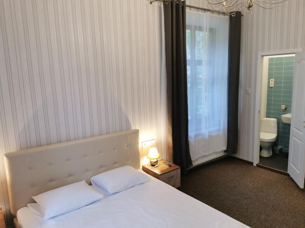 Hotel Karklu Muiza Jelgava Kültér fotó