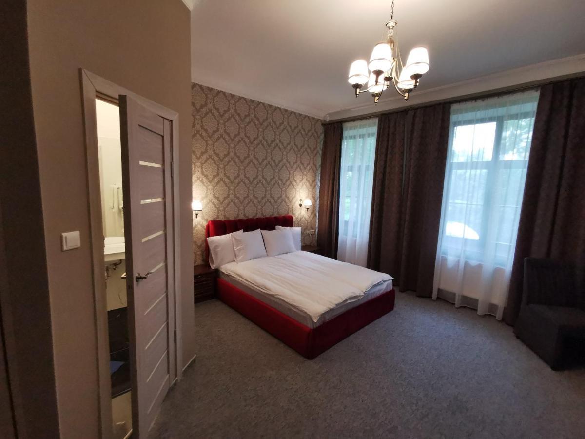 Hotel Karklu Muiza Jelgava Kültér fotó
