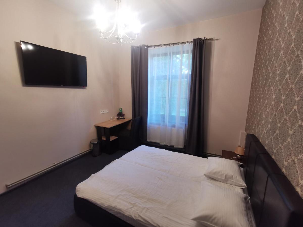 Hotel Karklu Muiza Jelgava Kültér fotó