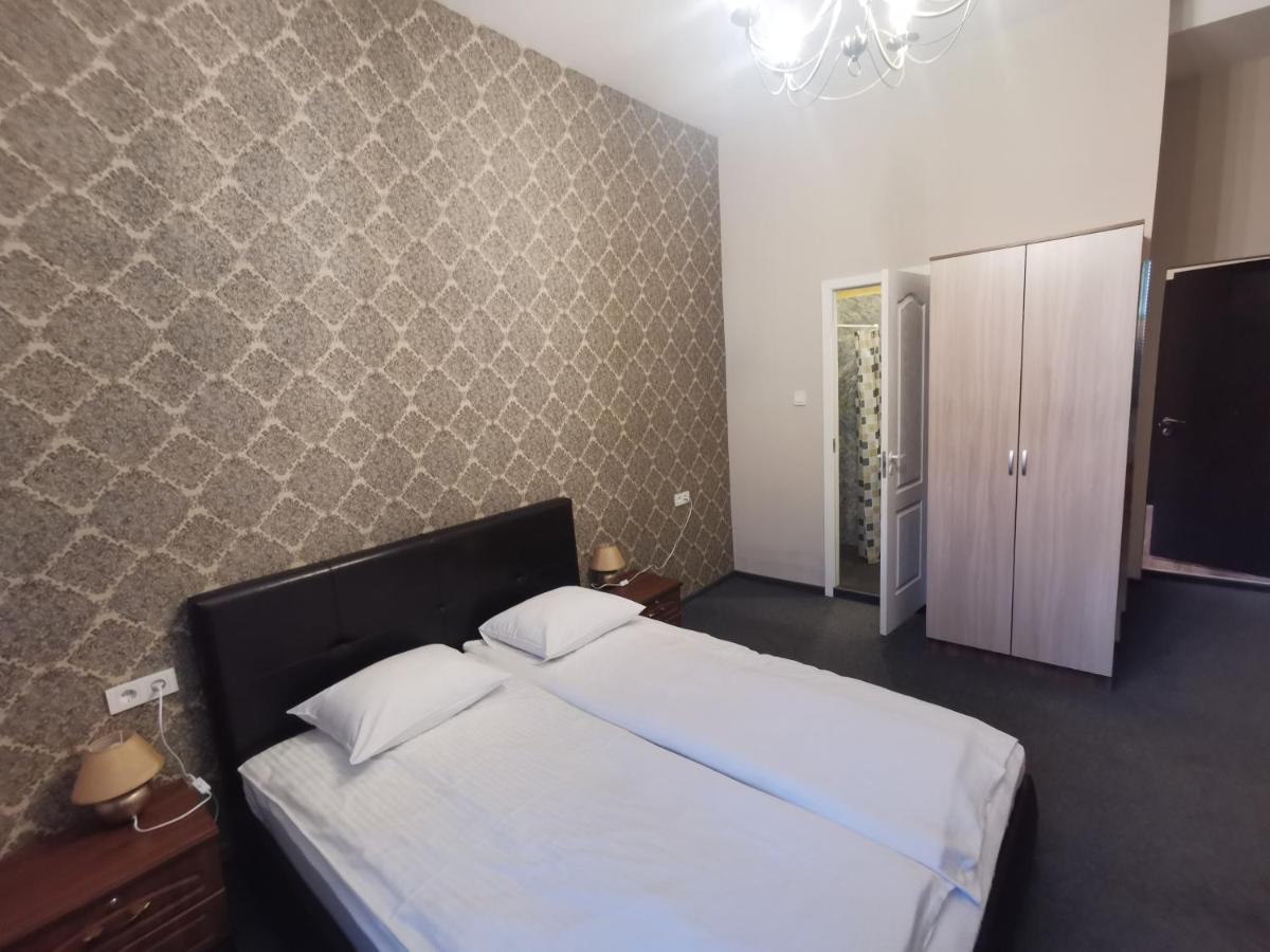 Hotel Karklu Muiza Jelgava Kültér fotó