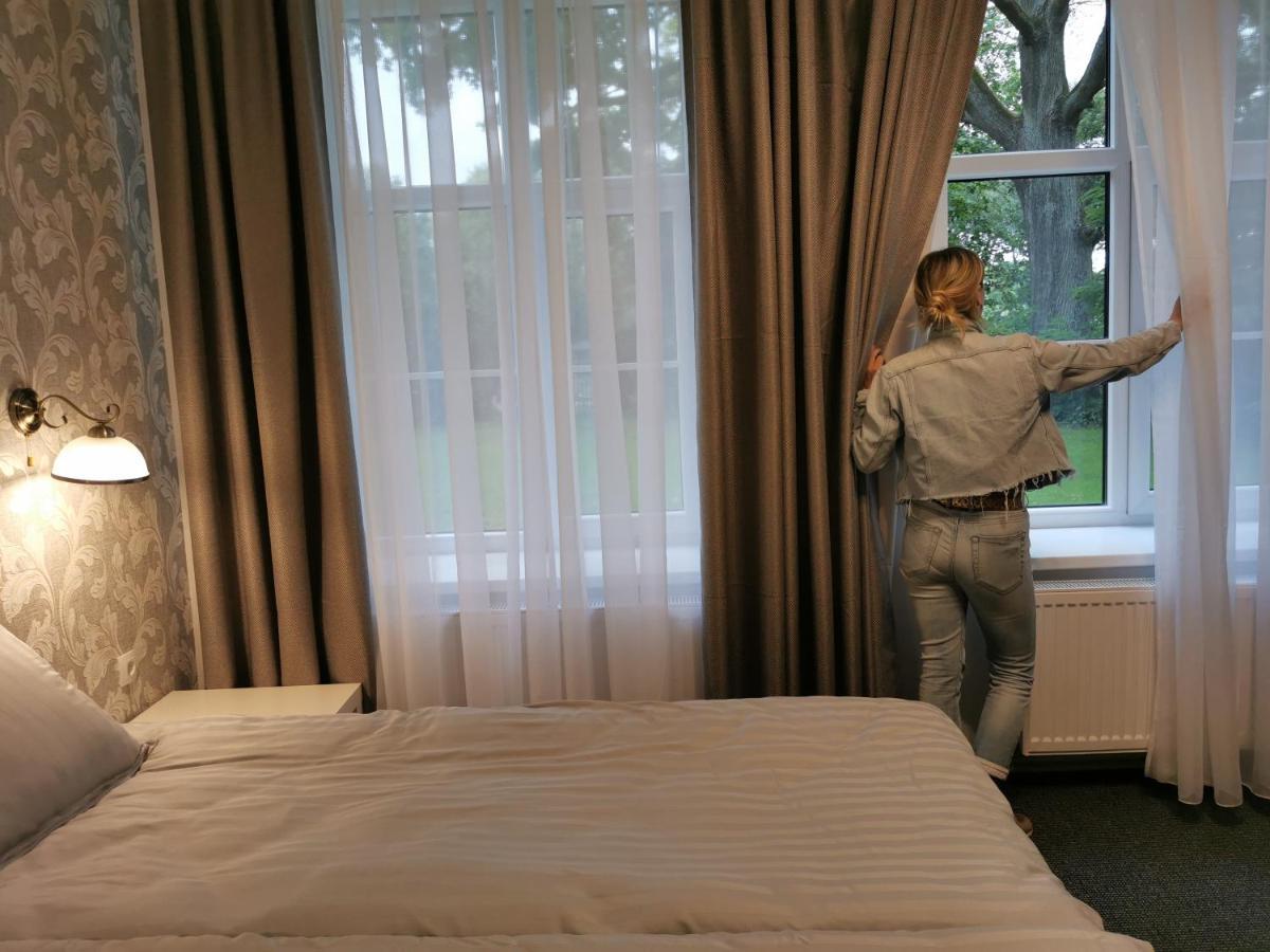 Hotel Karklu Muiza Jelgava Kültér fotó